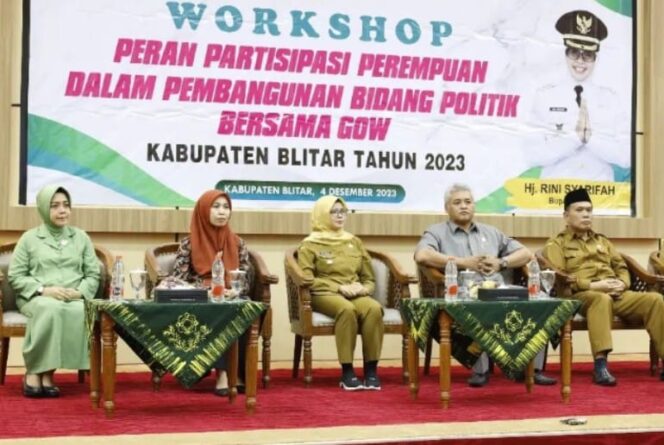 
Buka Workshop, Bupati Blitar Mendorong Para Wanita Tetap Eksis