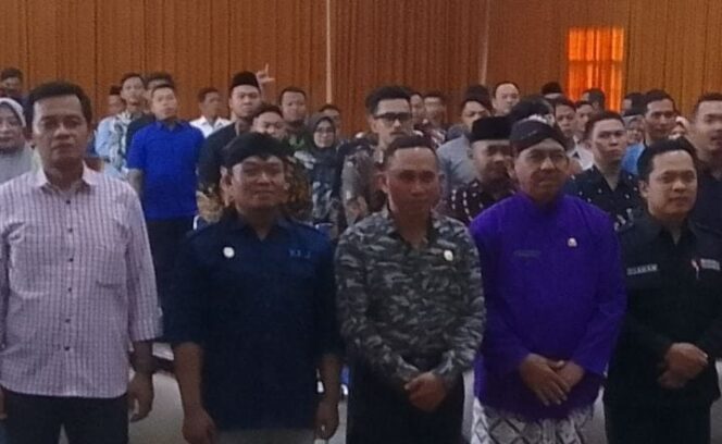 
Hadiri Sosialisasi Layanan Pindah Memilih Pemilu 2024, Begini Pesan Sekda Trenggalek