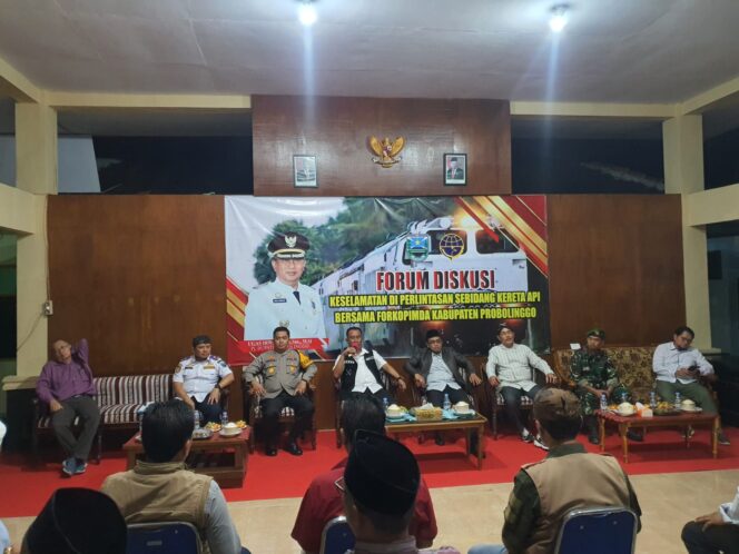
Pj Bupati Ugas Pimpin Forum Diskusi Keselamatan di Perlintasan Sebidang Kereta Api