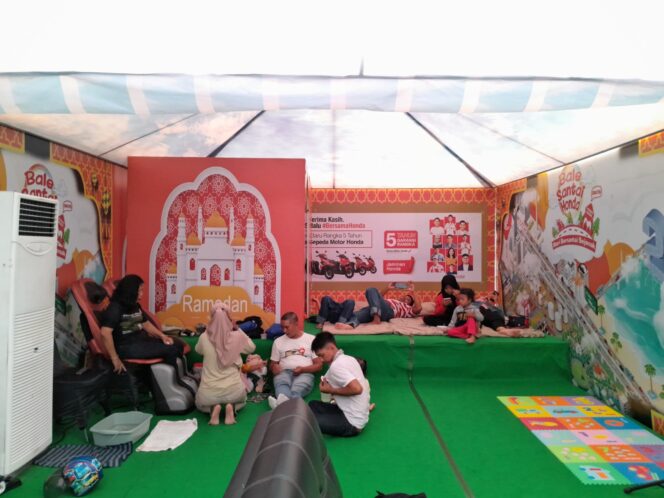 
Mudik Lebaran 2024 : Ribuan Pemudik Kunjungi Bale Santai Honda Jatim