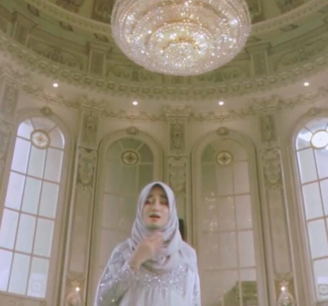 
Menikah Besok, Veve Zulfikar Minta Doa Terbaik untuk Pernikahannya