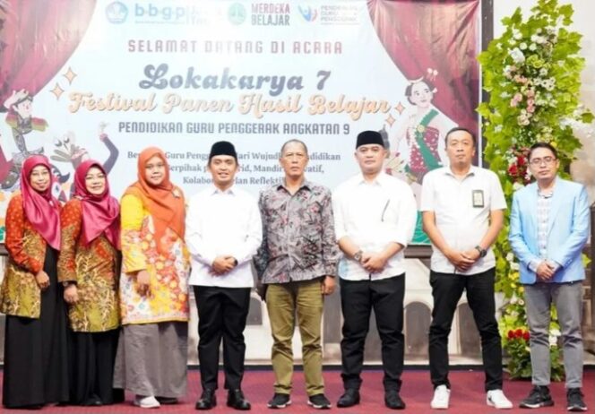 
Dihadapan Wawali Adi Wibowo, CGP Beradu Inovasi di Lokakarya 7 Festival Panen Hasil Belajar 