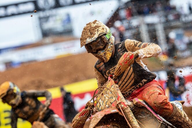 
Delvintor Semakin Percaya Diri, Crosser Astra Honda ini Siap Taklukan MXGP Galicia, Spanyol