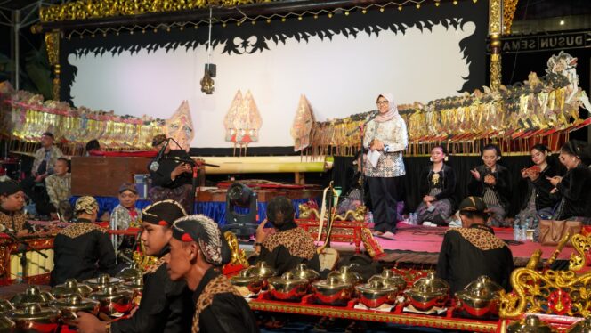 
Tradisi Bersih Desa Kotes: Menggali Kearifan Lokal Melalui Pagelaran Wayang Kulit