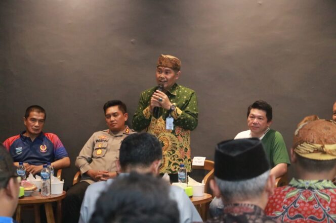 
Plh Bupati Heri Resmikan Pembukaan Amigos’18 Billiard & Café