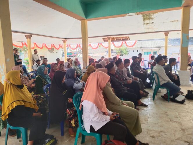 
Bappebti-DKUPP Probolinggo Berikan Bimtek Sistem Resi Gudang Kepada Pelaku Usaha dan Petani