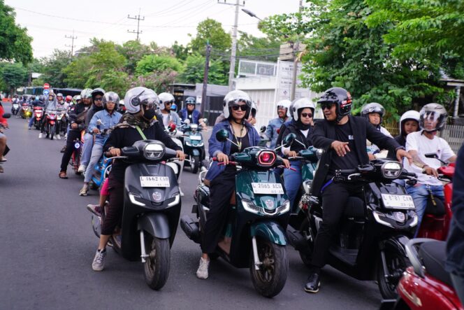 
Fashion Ride: Riding Stylist Ratusan Bikers Honda