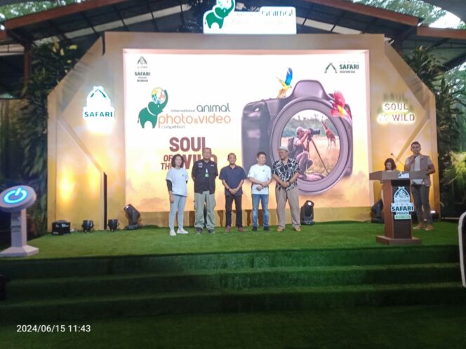 
Ratusan Peserta Ramaikan Lomba Foto dan Video Satwa di Taman Safari Prigen