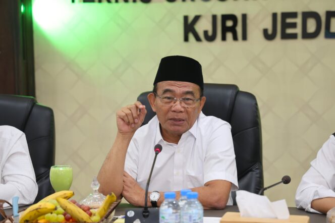 
Apresiasi Haji 2024, Menko PMK Sebut Banyak Perbaikan dari Murur hingga Tata Kelola Dam