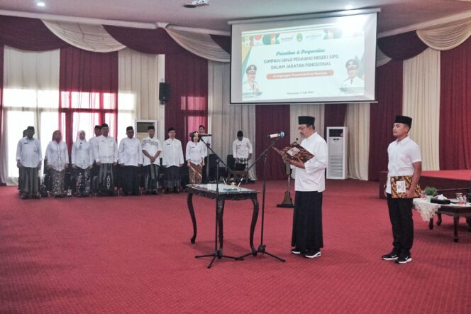 
Gus Ipul Kembali Lantik 49 Pejabat Fungsional Tertentu