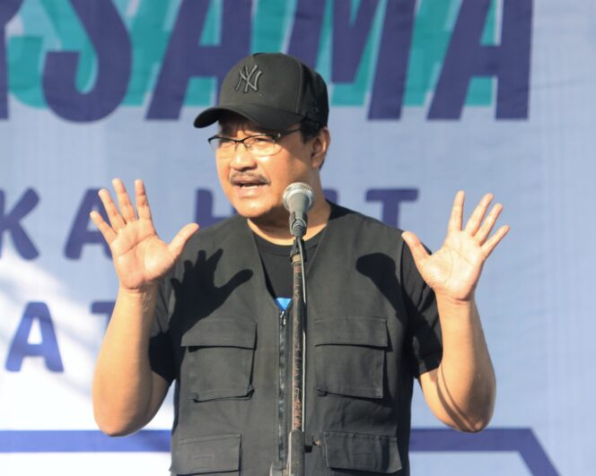 
Gus Ipul Minta Masyarakat Pro Aktif dalam Daftar BPJS Kesehatan