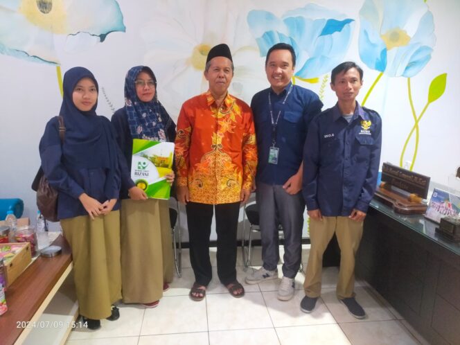 
Baznas Bantu Biaya Pengobatan Korban KDRT di RS Rizani