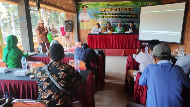 Diperta Probolinggo Gelar Bimtek Peningkatan Kualitas Bahan Baku Tembakau Melalui GHP