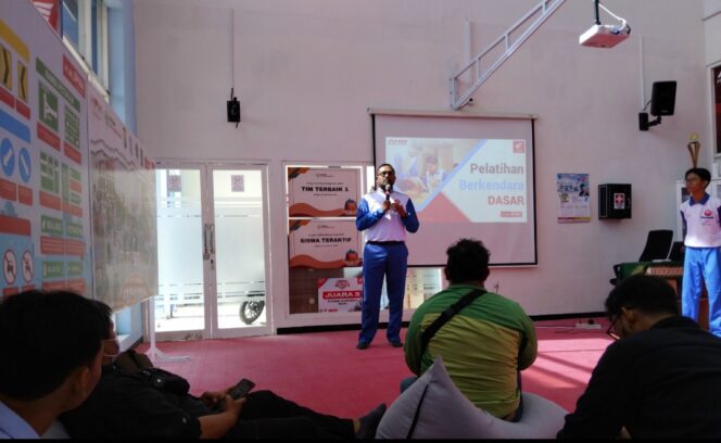 
MPM Honda Jatim Ajak Jurnalis Gaungkan #Cari_Aman Lewat ESG Mission Safety Riding Fomo