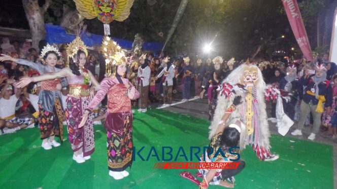 
Begini Kemeriahan Gadingrejo Etnic Carnival