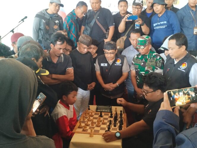 
Ratusan Atlit Catur di Indonesia Ramaikan Open Turnamen Catur Cepat Tingkat Nasional