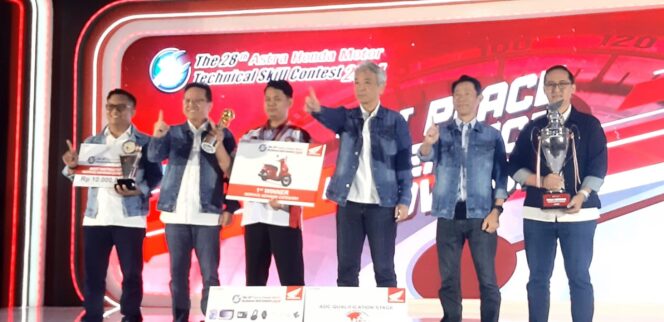 
Service Advisor Perwakilan MPM Honda Jatim Terbaik di Technical Skill Contest 2024