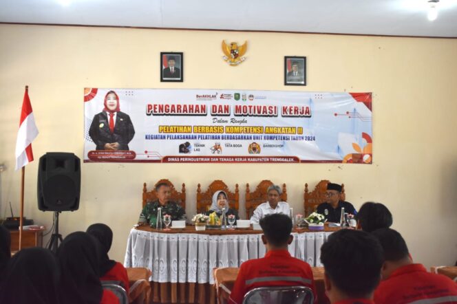 Pjs Bupati Trenggalek Apresiasi Pelatihan Kerja di Disperinaker