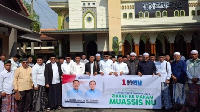 Peringati Hari Santri, Paslon WALI Calon Walikota Malang Kunjungi Makam Pendiri NU
