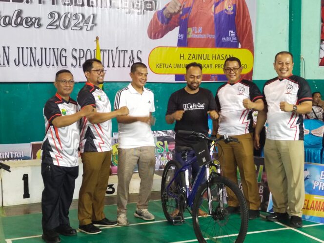 
Kejuaraan Bulutangkis Bupati Cup 2024 Sukses Digelar
