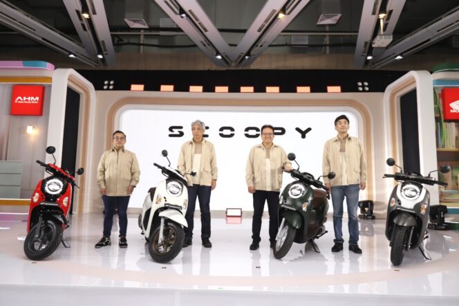
New Honda Scoopy Generasi Terbaru Siap Mencuri Perhatian Pecinta Skutik