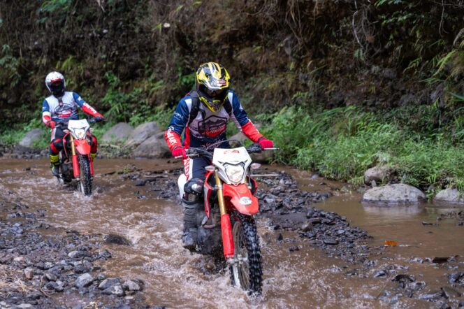 
CRF Day X-Pedition : Trabasan Seru yang Penuh Aksi dan Kepedulian Alam
