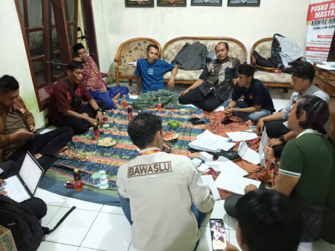 
Sebar Amplop Serangan Fajar, Empat Orang di Rejoso Pasuruan Diamankan Satgas Anti Money Politik