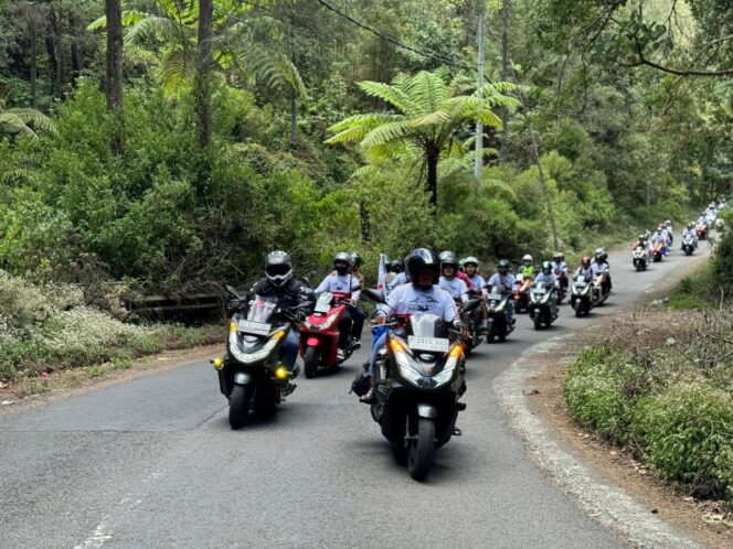 
Besok, 2500 Konsumen PCX 160 Bakal Riding Bareng Jelajah Keindahan Trawas