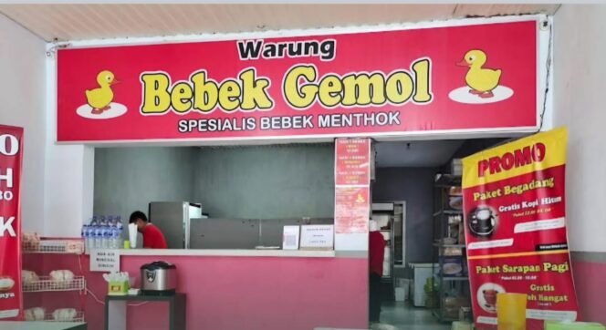Warung Bebek Gemol, Teman Lapar Kapan Saja!