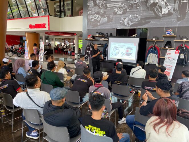 
Kebersamaan Komunitas Honda Semarakkan Gelaran Regional Public Launching New Honda Scoopy