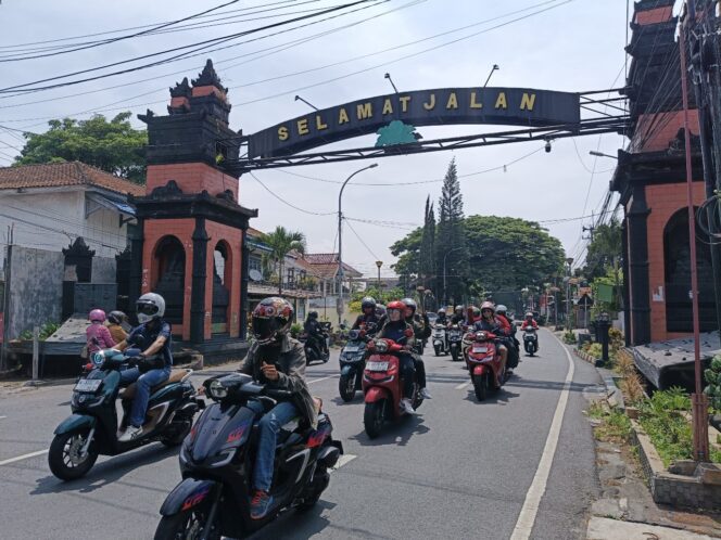 
Cari Aman Berkendara Motor di Dataran Tinggi Kota Batu