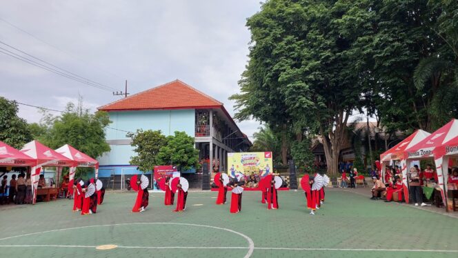 
MPM Honda Jatim Ajak Siswa Unjuk Kreativitas di PCX160 Gen-Z School Movement