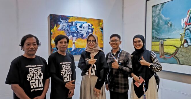 
Evi Zainal Abidin Wadahi Seniman Pasuruan Gelar Pameran Bertajuk Ketahanan Pangan