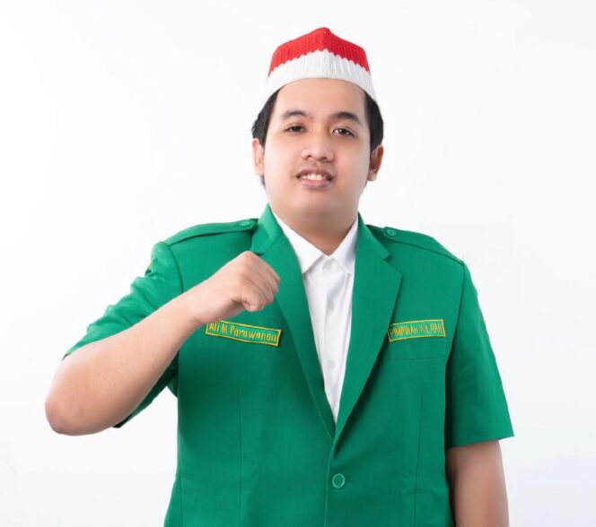 
Putra Bungsu Khofifah Indar Parawansa Siap Maju sebagai Ketua PC Ansor Surabaya dengan Restu Ulama 