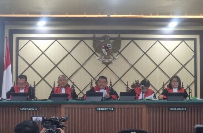 
Mengungkap Alasan di Balik Keputusan Hakim Vonis Harvey Moeis 20 Tahun Penjara