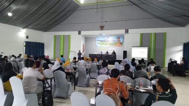 
FK-PKBM Gelar Bimtek Peningkatan Kompetensi Tutor di Era Digital dan Raker 2025