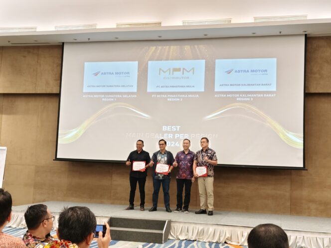 
MPM Honda Jatim Sabet Beragam Penghargaan atas Keunggulan Layanan Servis