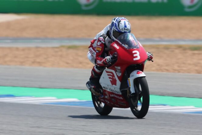 
Sempat Pimpin Balapan, Pebalap Astra Honda Melaju Kencang di ATC Buriram