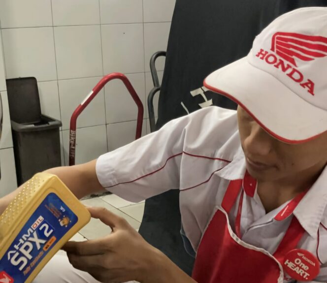 
Cek Keaslian AHM Oil dengan Mudah Melalui Aplikasi Brompit