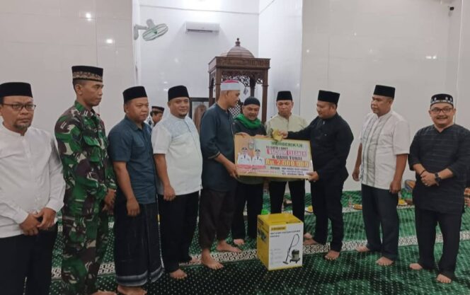 
Camat Kota Kisaran Timur Dampingi Wakil Bupati Safari Ramadan di Masjid Silaturahmi
