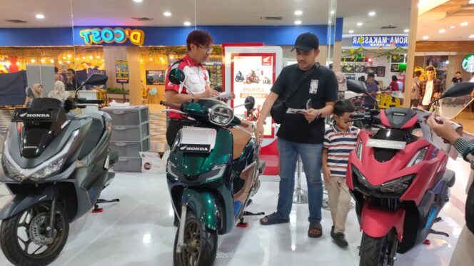 
Honda AT Family Hadir di Berbagai Kota, Ajak Masyarakat Rasakan Sensasi Berkendara Motor Matic Honda dengan Program Spesial