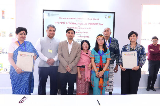 
TRIFED Tandatangani Nota Kesepahaman dengan Reliance Retail, HCL Foundation, dan Torajamelo Indonesia untuk Pengembangan Kewirausahaan Suku Terasing