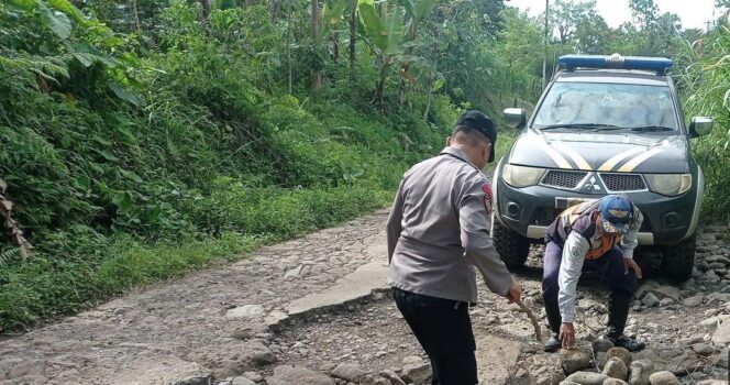 
Sebentar Lagi, Ruas Jalan Rusak di Probolinggo Segera Diperbaiki