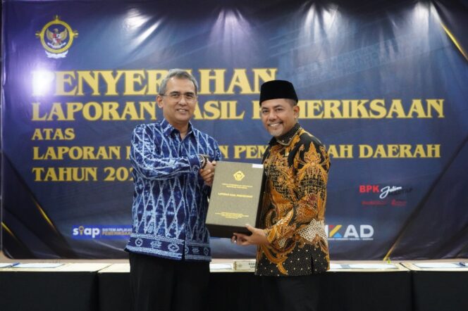 
Pemkab Probolinggo Kembali Raih Opini WTP ke-12 Kalinya