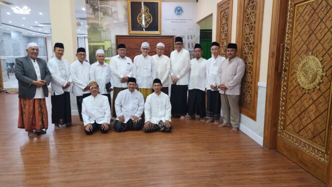 
Rais Aam PBNU Harapkan PWNU Jatim Jadi Percontohan Nasional