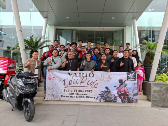 
Vario EduRide 2025: Peringati Hari Pendidikan Nasional, Bikers Honda Malang Ajak Pelajar Belajar dan Berbagi