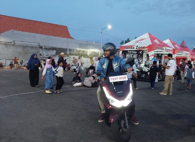 
Honda Premium Matic Day 2025 Sukses Digelar di Berbagai Kota Jawa Timur, Hadirkan Hiburan dan Promo Spesial