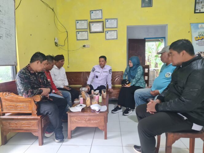 
Bupati Haris Dukung Pengembangan Koperasi Berbasis Peternakan KUBE Langgeng Basuki