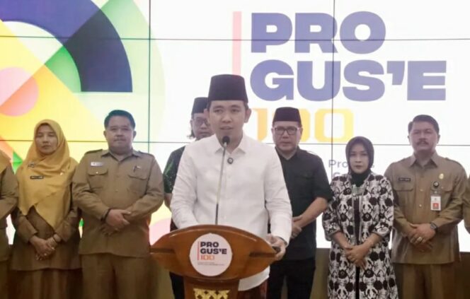 
Tegas, Bupati Fawait Minta Semua Pihak di Pemerintahan Tidak Bikin Gaduh