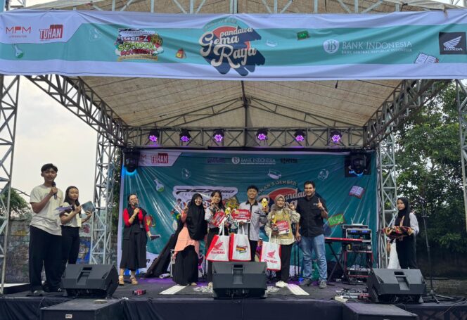 
Antusiasme Pelajar SMAN 5 Jember Meriahkan PCX160 Gen-Z Movement